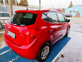 Kia venga 1,4 (66kw) benzin , r.v 2013 - 3