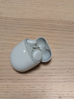 Google pixel buds A - 3