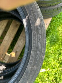 225/45r19 - 3