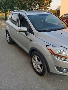 Ford Kuga. - 3