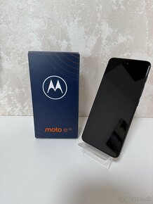 Motorola Moto e30 Čisto nový - 3