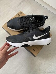 Tenisky Nike, nové - 3