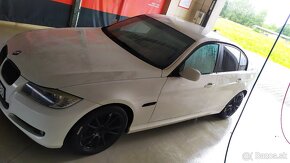 BMW E90 2010 vymením za combi - 3