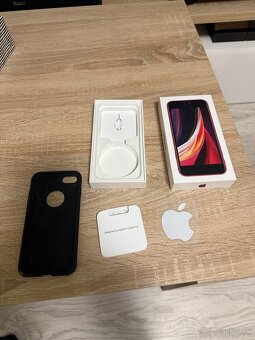 iPhone 8 - 128 GB - 3