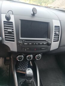 Mitsubishi Outlander 2.2 - 3