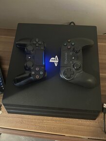 Predám PlayStation 4 pro/ ps4pro+2 ovládače - 3