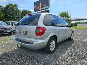 Chrysler Voyager 2.8 CRD s postelou - 3