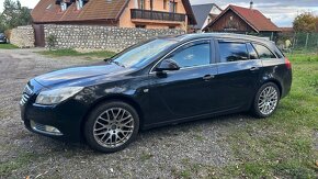 Opel insignia Sport Tourer - 3