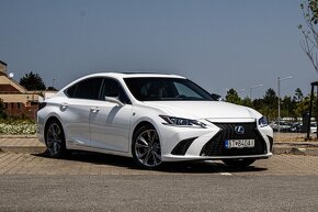 Lexus ES 300h F Sport - 3