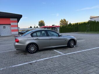 Bmw e90 318d 2009 - 3