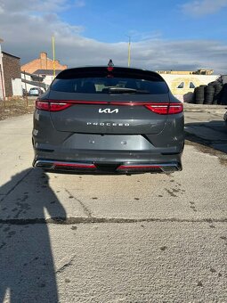 KIA ProCeed 1,5 T-GDi 7DCT GT-LINE MY25 - 3