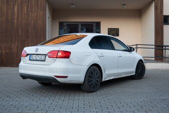 Volkswagen Jetta 1.6 TDI Trendline 77kW/105k M5 - 3