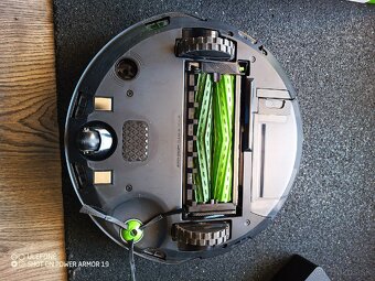 Vysávač Roomba irobot j7 - 3