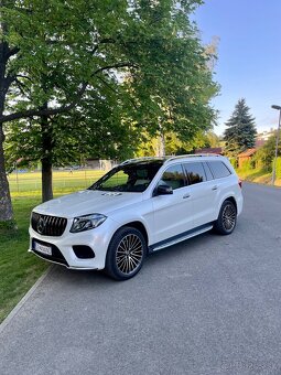 Mercedes GLS 350 4matic havarovany - 3