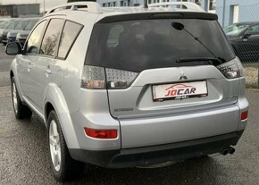 Mitsubishi Outlander 2.0 Di-D 4X4 TEMPOMAT 7 MÍST nafta - 3