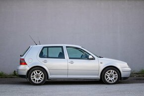 Volkswagen Golf 2.3 V5 Highline - 3