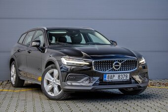 Volvo V60 Cross Country - 3