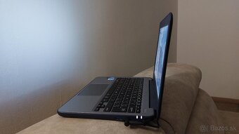 ASUS Vivobook W202NA-GJ0053R - 3