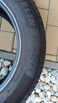 Predám zánovné letné pneu Michelin primacy 225/55 r17 - 3