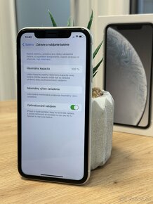 Apple iPhone XR 64GB - NOVÁ BATÉRIA - 3