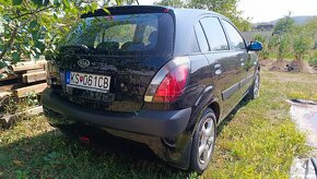 Kia Rio Sporty - 3