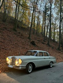 Mercedes 230S W111 heckflosse - 3