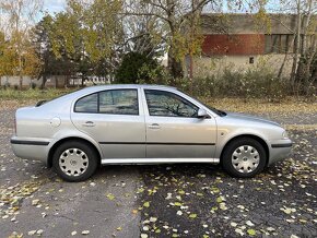 Predam Škoda Octavia 1,6 benzin - 3