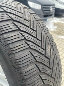 Predám hliníkové disky na VW Passat alltrack (215/55R17) - 3