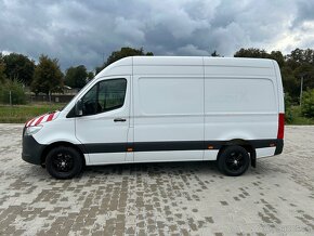 Prenájom skriňovej a plachtovej dodávky Mercedes Sprinter - 3