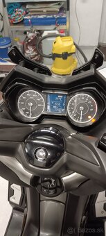 Yamaha X-Max Tech Max 125 - 3