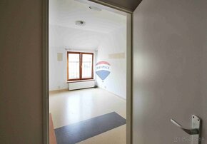 PRENÁJOM služby zdravotníckeho charakteru 13,60  m2, Piešťan - 3