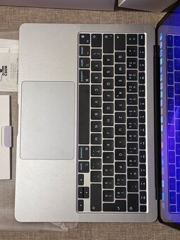 Apple Macbook air M1 8/256 - Nepouživaný s blokom - 3