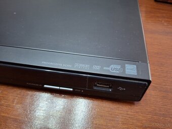 PHILIPS DVP3260/12 DVD prehrávač s USB - 3