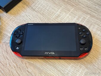 Playstation Vita Red Black edícia - Pekný stav - 3