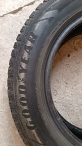 165/70 R14 zimné goodyear 5 mm - 3