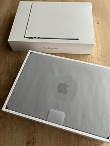 NOVÝ MacBook Air 13" M2 8GB/512GB - 3