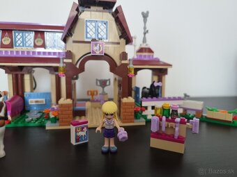 LEGO Friends 41126 - Jazdecký klub v Heartlake - 3