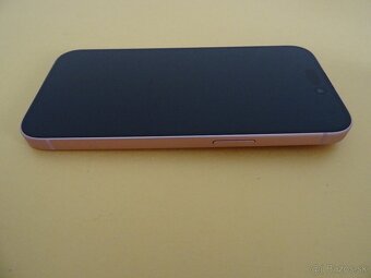 iPhone 15 128GB PINK - ZÁRUKA 1 ROK - VELMI DOBRY STAV - 3