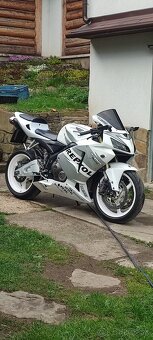 Honda CBR600rr v TP 25kw - 3