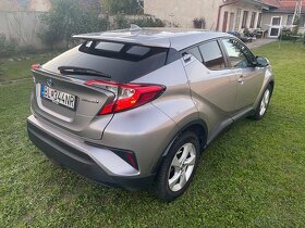 Toyota C-HR 1.8 Hybrid Dynamic E-CVT FWD - 3