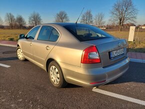 Škoda Octavia 1.6 TDI, prvý majiteľ, nové v SR - 3