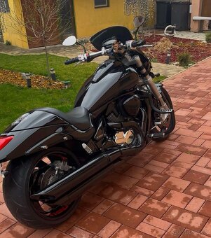 Suzuki Intruder M1800R - 3