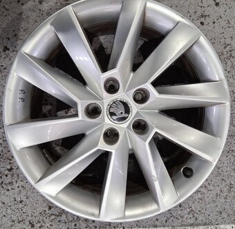 Hlinikove Disky Skoda Superb III 5X112 R17 et 40 - 3