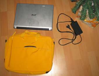 ACER Aspire V5 431 (14" dotykovy display) - 3