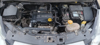 Opel Corsa D 0,9, vyr. 12/2010 - 3