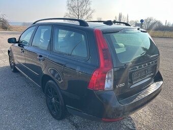 VOLVO V50 kombi 2.0D 100kw r.11/2009 pravidelny servis - 3