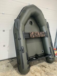 FOX 240 Inflatable Boat Green - 3