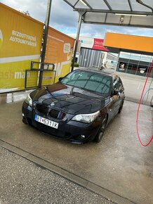 BMW E60 550i 370k V8 - 3