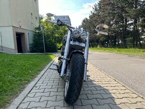 Yamaha Dragstar 1100 Custom ( stavba ) - 3