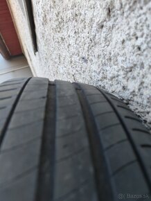 Predám pneumatiky Michelin 215/60 R17 - 3